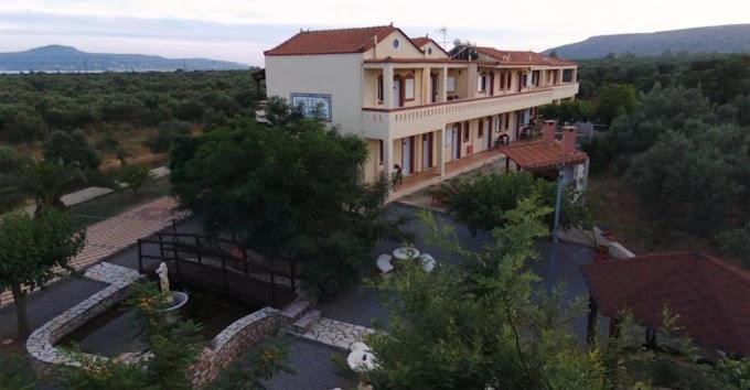 Agios Georgios  Hotel Takis מראה חיצוני תמונה