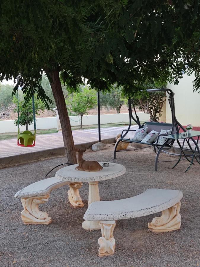 Agios Georgios  Hotel Takis מראה חיצוני תמונה